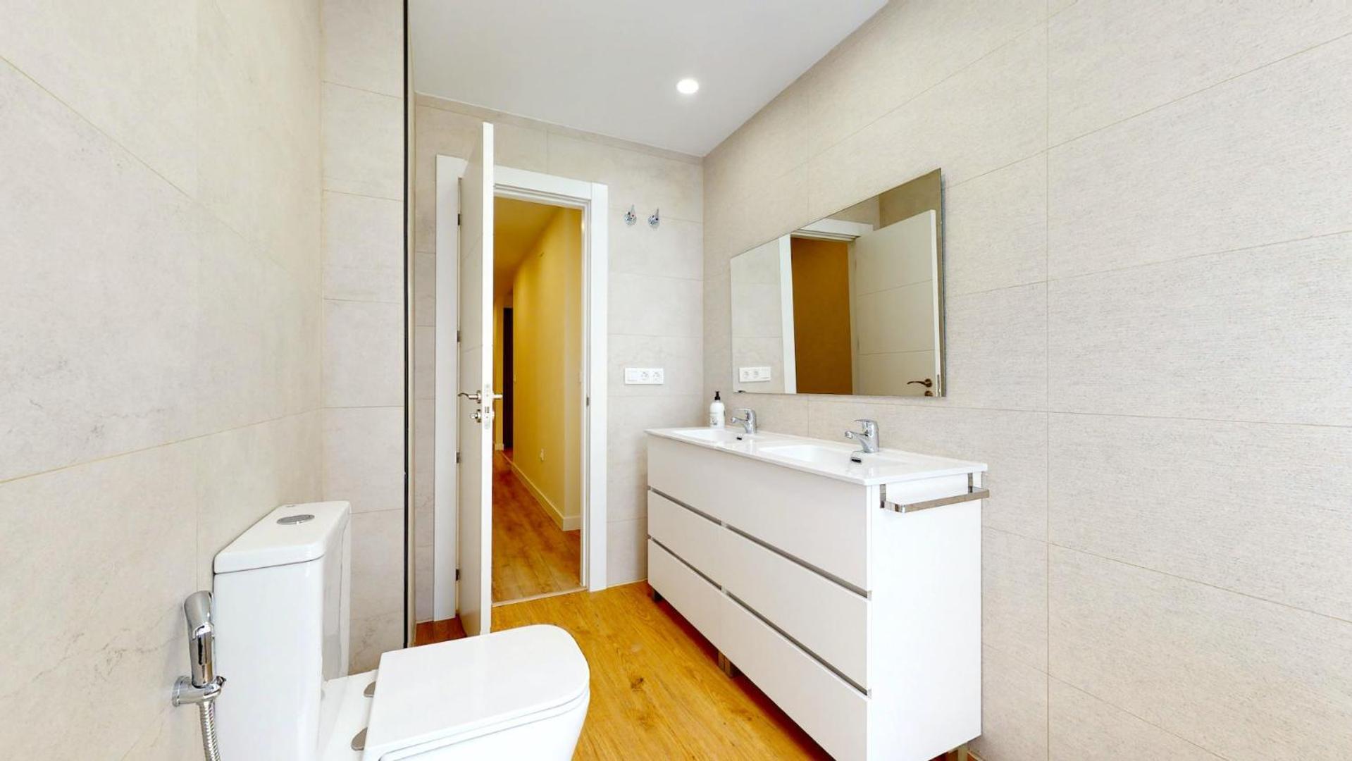 Apartamento America 15 Con Dos Banos Y Parking *