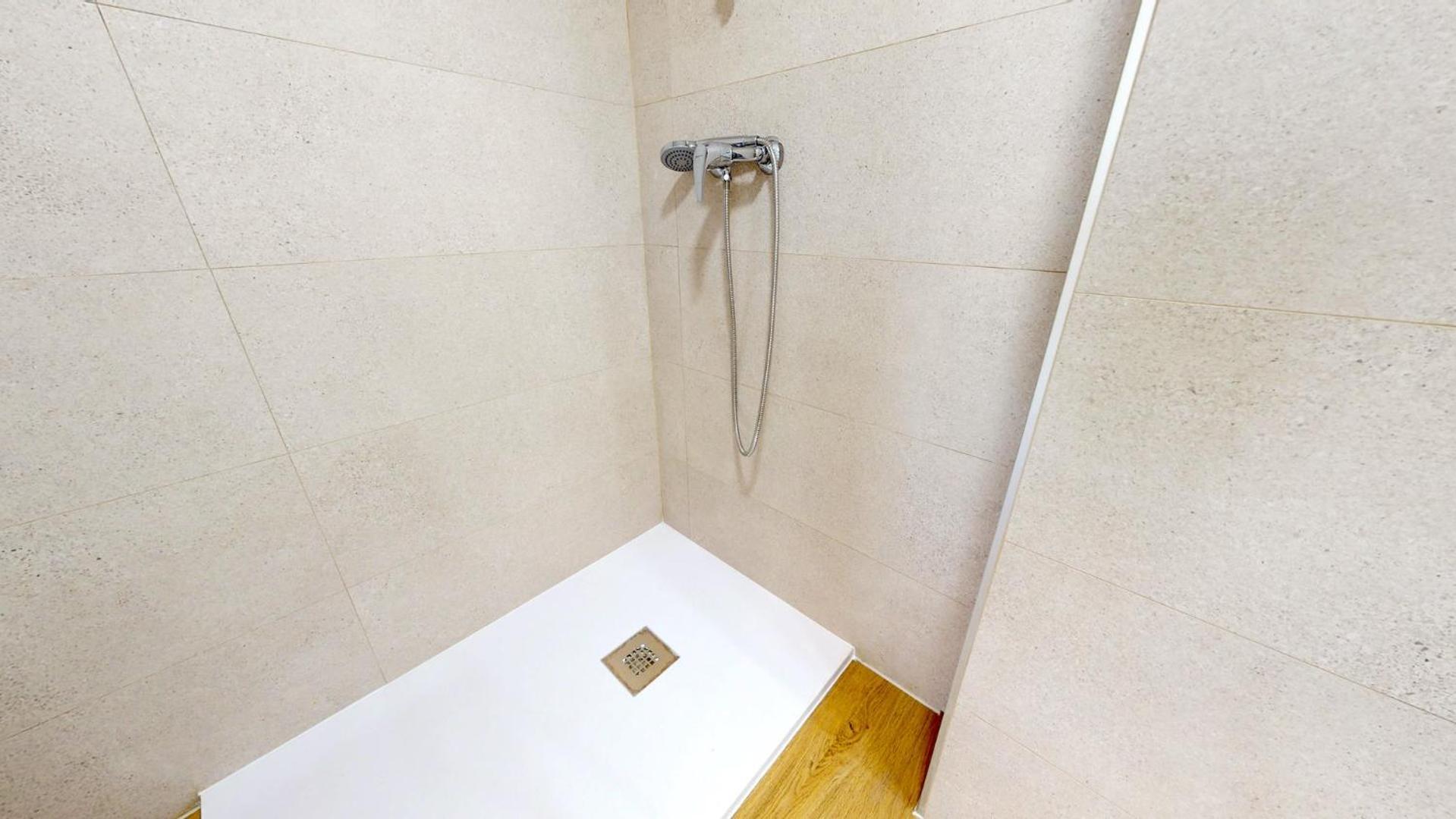 Apartamento America 15 Con Dos Banos Y Parking