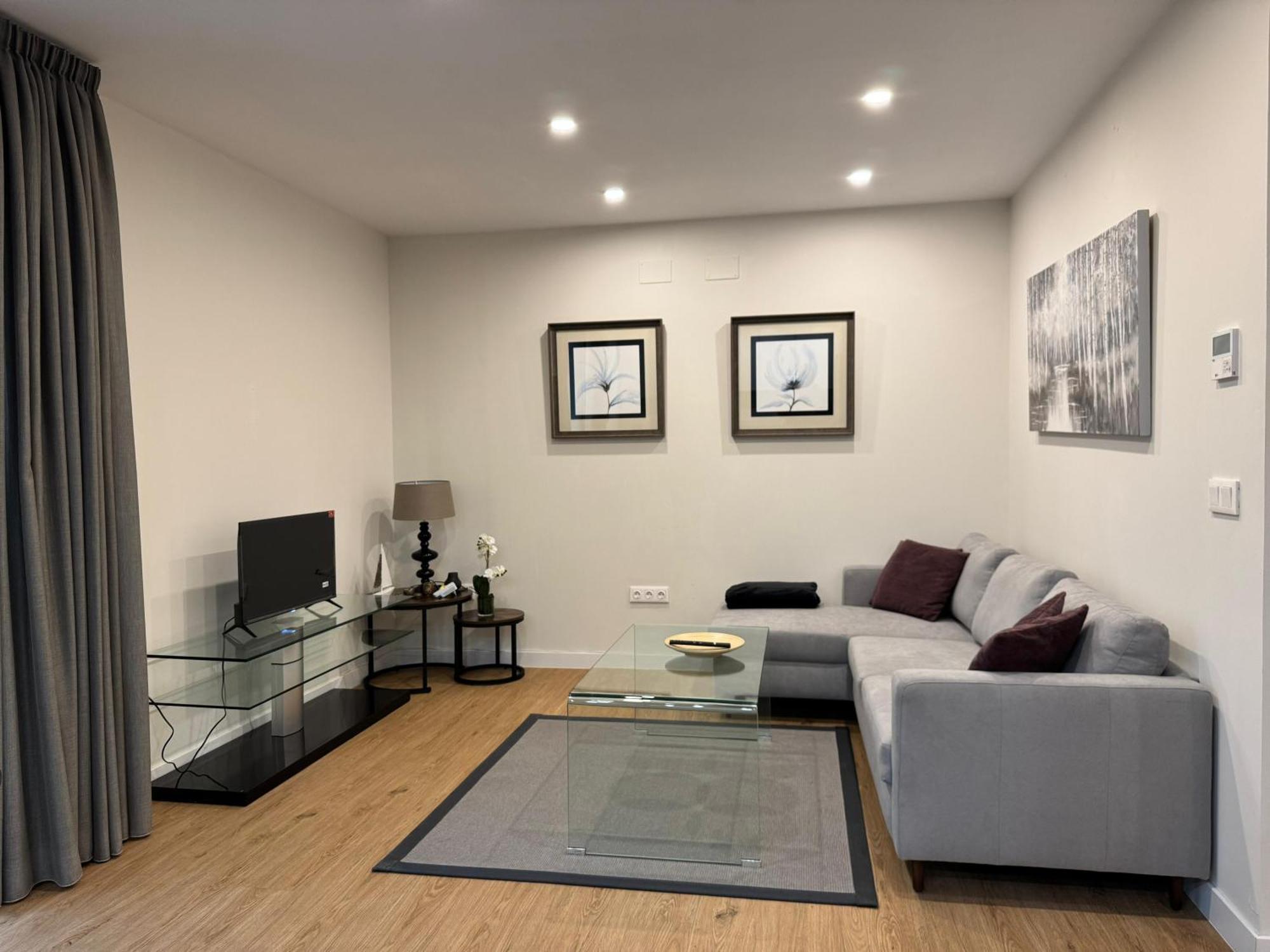 Apartamento America 15 Con Dos Banos Y Parking *